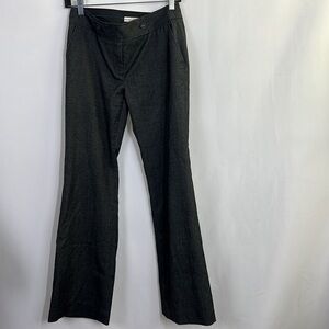 Mid rise straight leg trouser with double button closure softly structured 90s